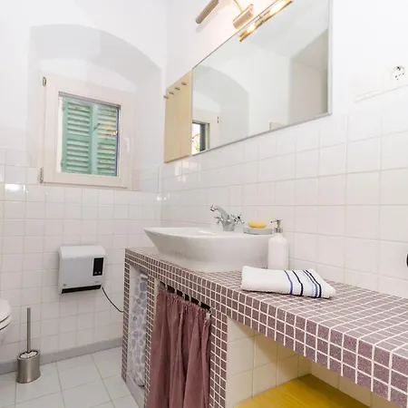 Center Apartman *